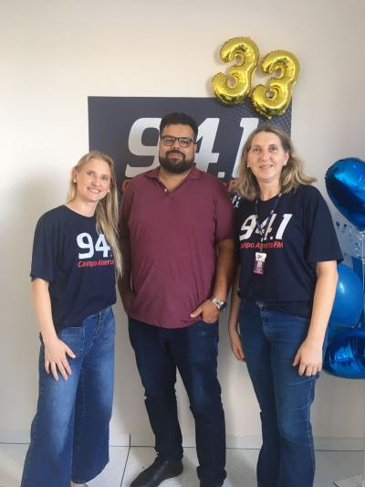 Campo Abeto FM estÃ¡ com programaÃ§Ã£o especial dos 33 anos